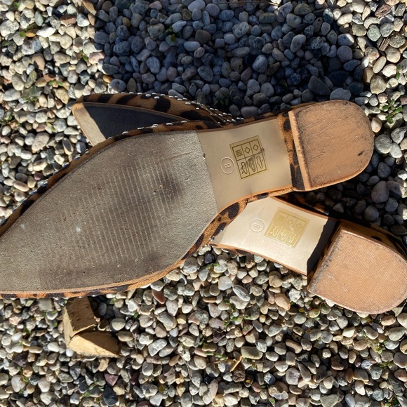 Animal print mule! Roar! - Picture 4 of 9